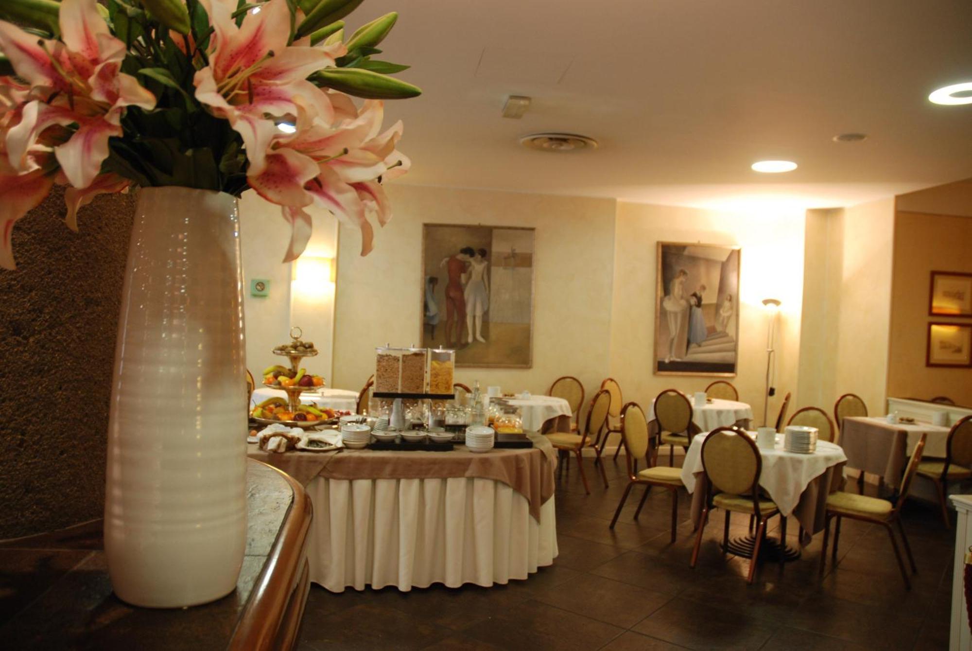 Hotel Continental Brescia Roncadelle ภายนอก รูปภาพ